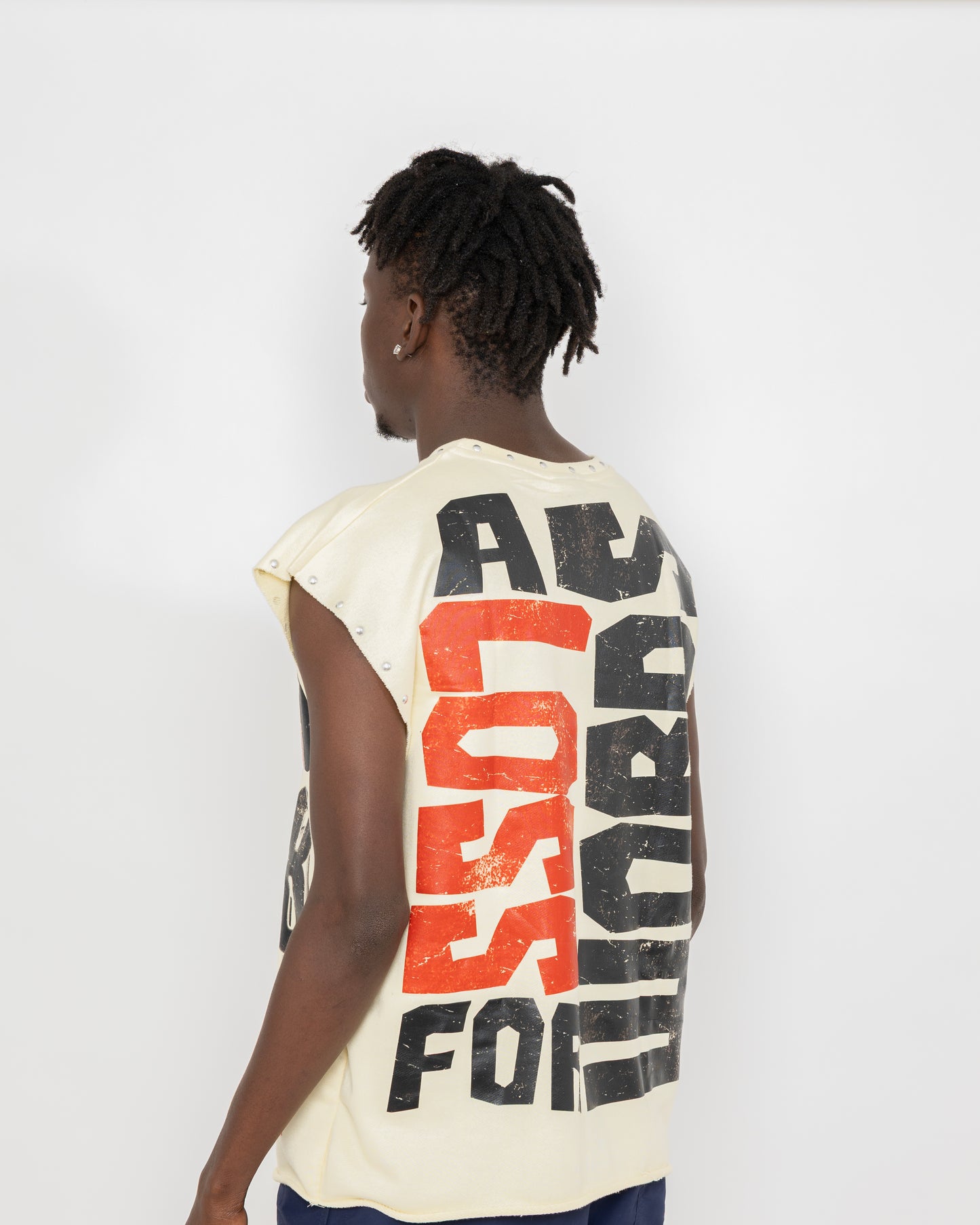 Sleeveless T-Shirt Beige